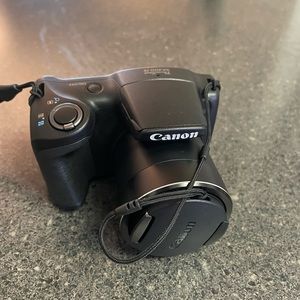 canon powershot sx400 is